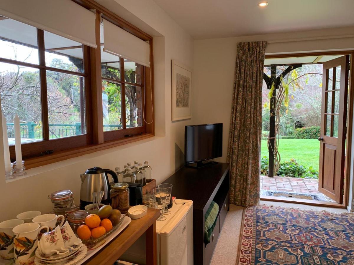 Mill Cottage - Boutique Accommodation And Garden Akaroa Exterior foto
